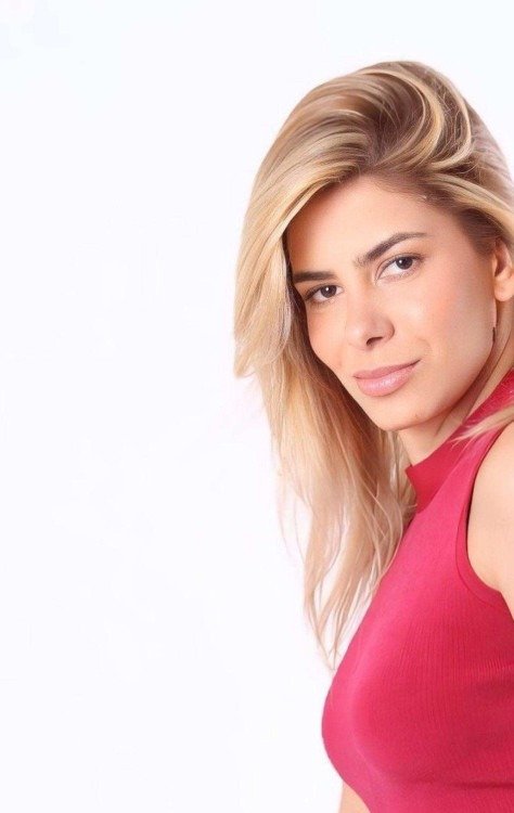 Jaqueline Santos já coleciona passagens em programas de TV, circo e agora se aventura também nas redes sociais -  (crédito: Reprodução/ Jaqueline Santos)