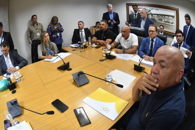 02/03/2026 - Ed Alves CB/DA Press. Cidades. O presidente do BRB, Nelson Antônio de Souza, em reunião fechada na Câmara Legislativa do Distrito Federal (CLDF). - (crédito: Ed Alves CB/DA Press) 02/03/2026 - Ed Alves CB/DA Press. Cidades. O presidente do BRB, Nelson Antônio de Souza, em reunião fechada na Câmara Legislativa do Distrito Federal (CLDF). - (crédito: Ed Alves CB/DA Press)