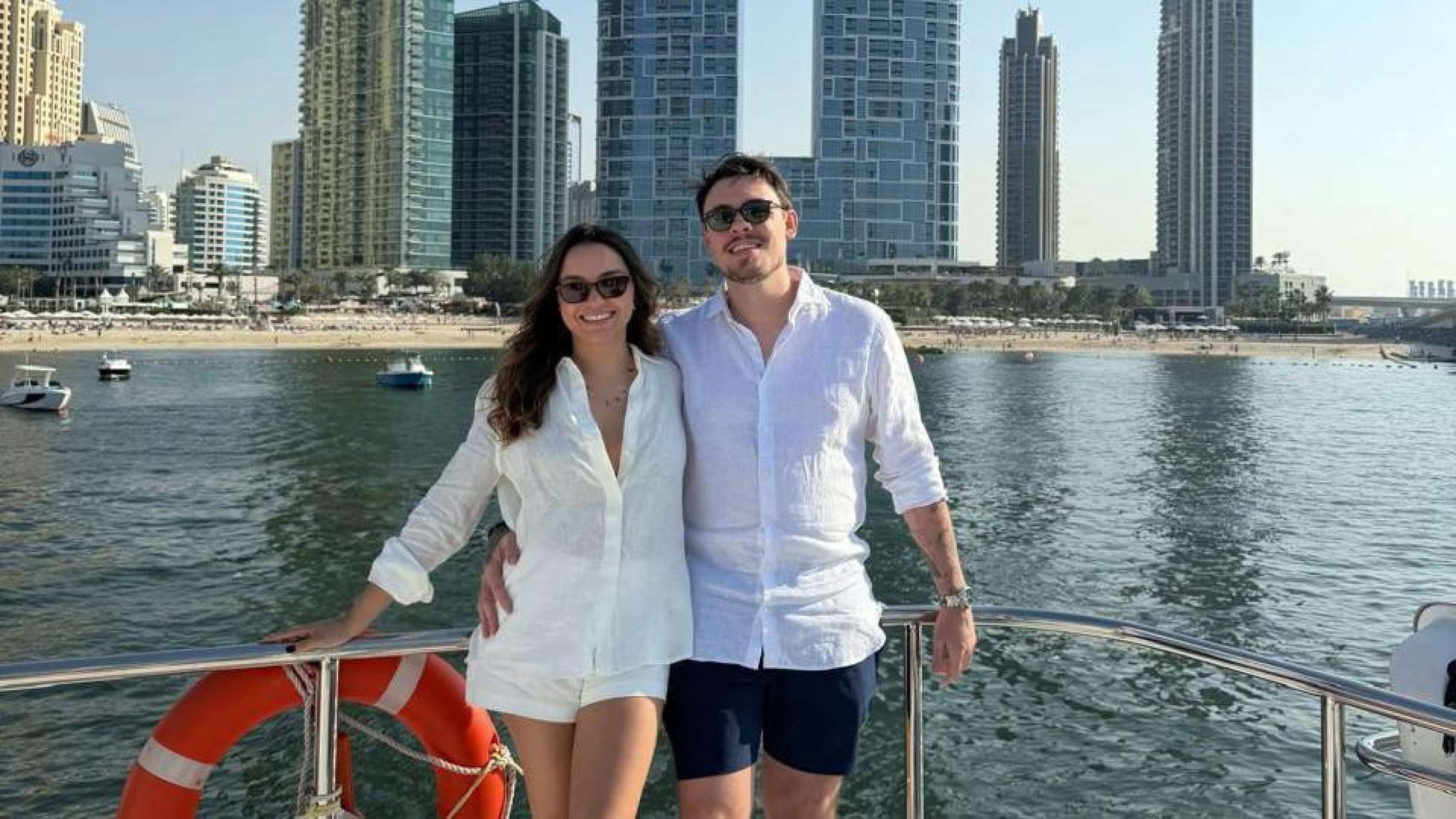 A diretora de marketing Yasmin Castro, que está em Dubai sem previsão de retorno ao Brasil devido ao conflito entre o Irã e os EUA e Israel - (crédito: BBC) A diretora de marketing Yasmin Castro, que está em Dubai sem previsão de retorno ao Brasil devido ao conflito entre o Irã e os EUA e Israel - (crédito: BBC)