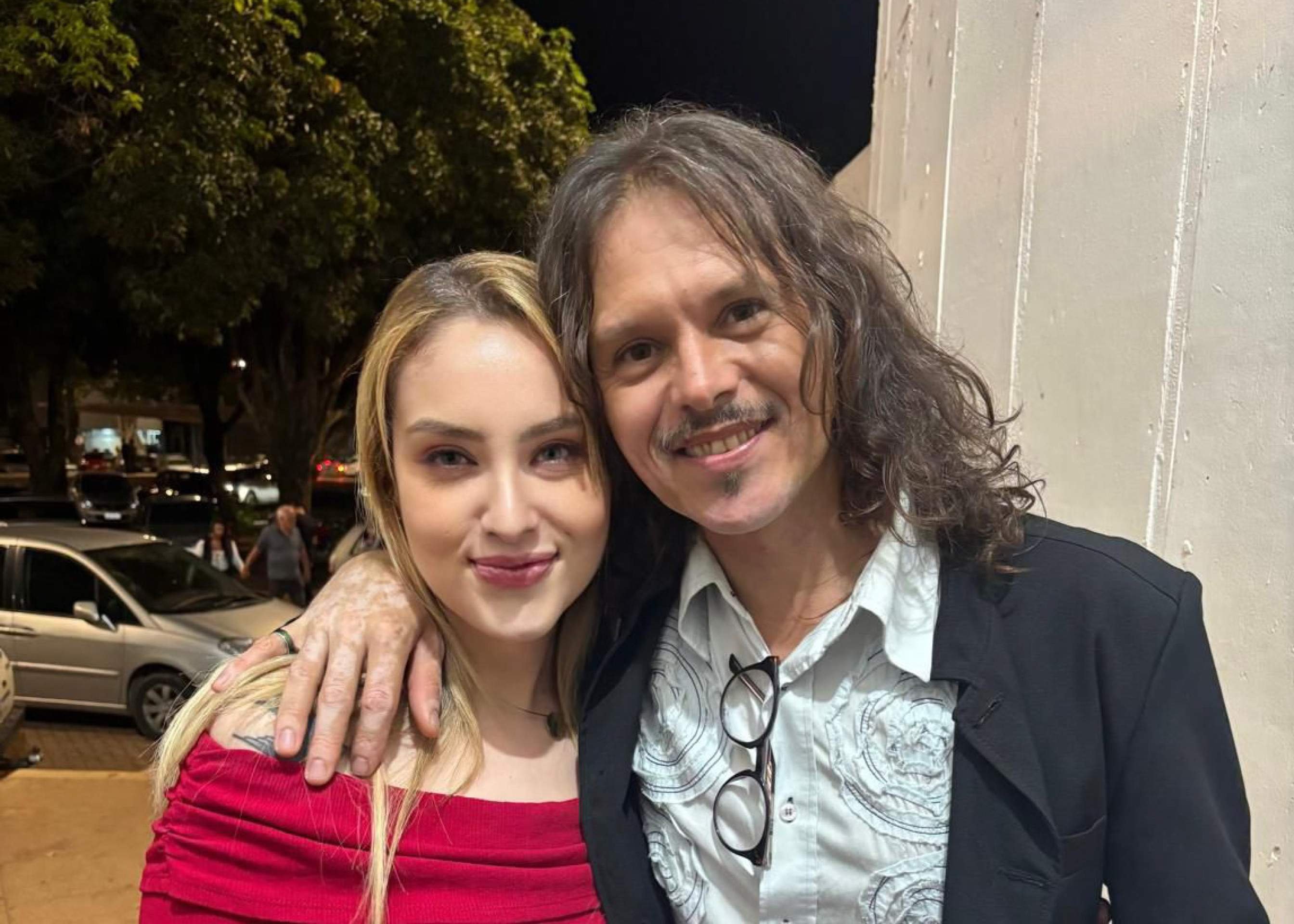 Clara Telles e Gabriel Guedes estreiam parceria com shows em Brasília