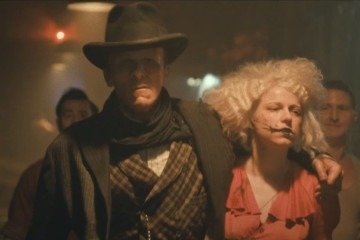 A noiva!: retratos de crimes e paixões, com Christian Bale e Jessie Buckley  -  (crédito:  Warner)