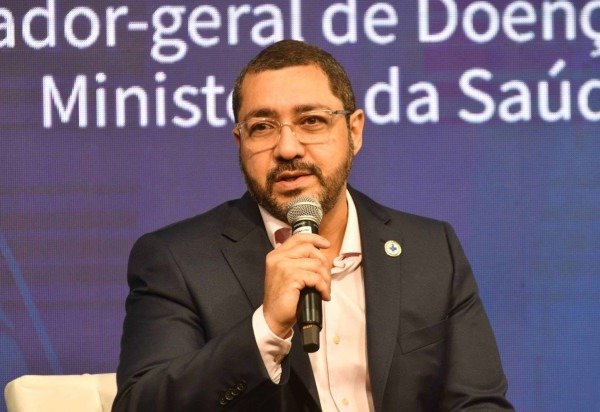 Ed Alves/CB/D.A Press