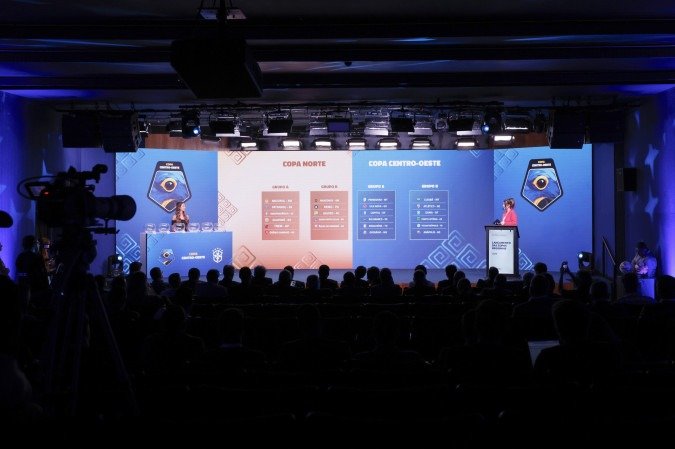 A Confederação Brasileira de Futebol sorteou os grupos nesta terça-feira na sede da entidade no Rio de Janeiro -  (crédito: Divulgação/CBF)