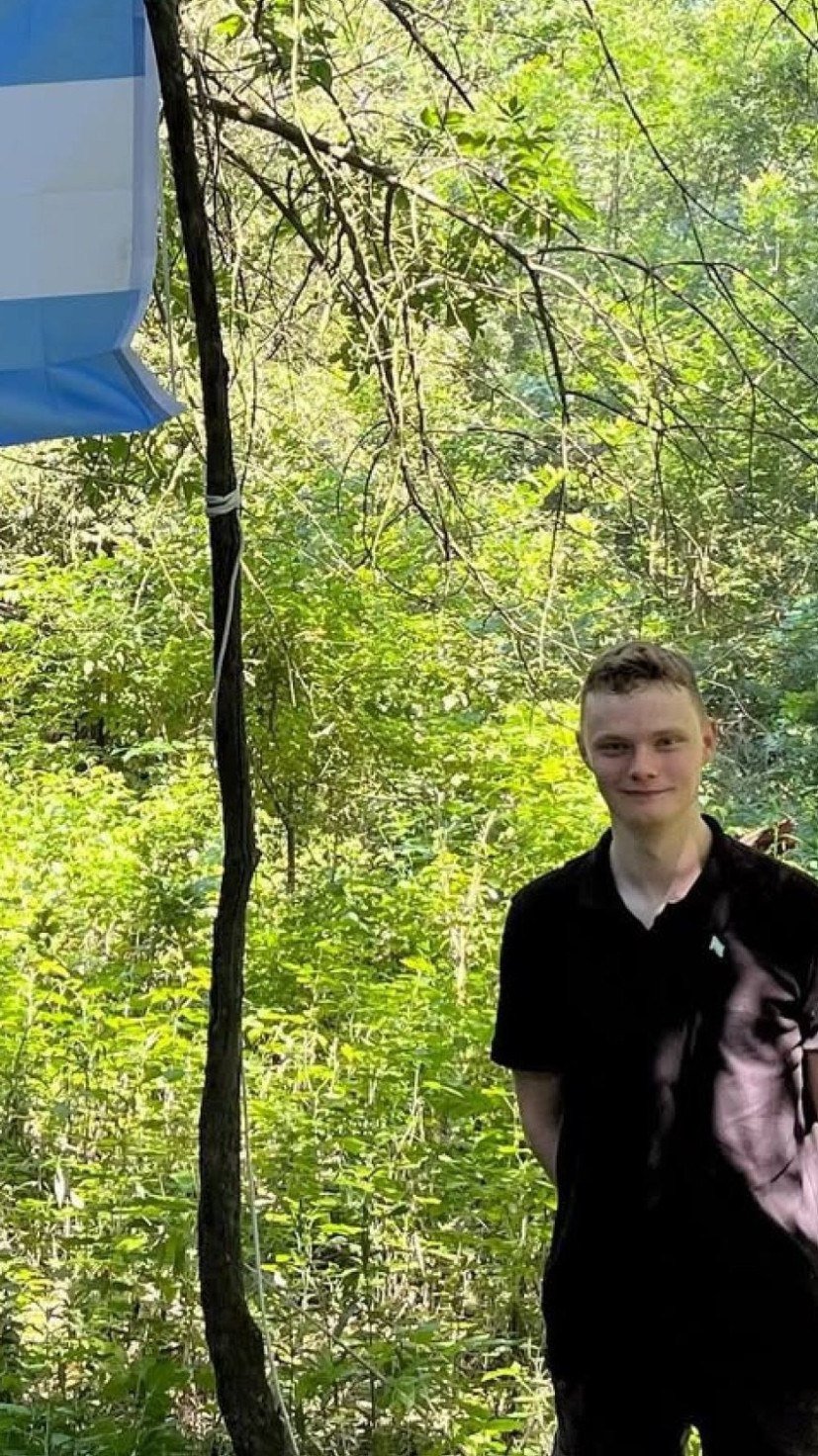 Presidente de Verdis, Daniel Jackson, ao lado da bandeira -  (crédito: Reprodu&ccedil;&atilde;o/ Instagram/ @danieljacksonvs)