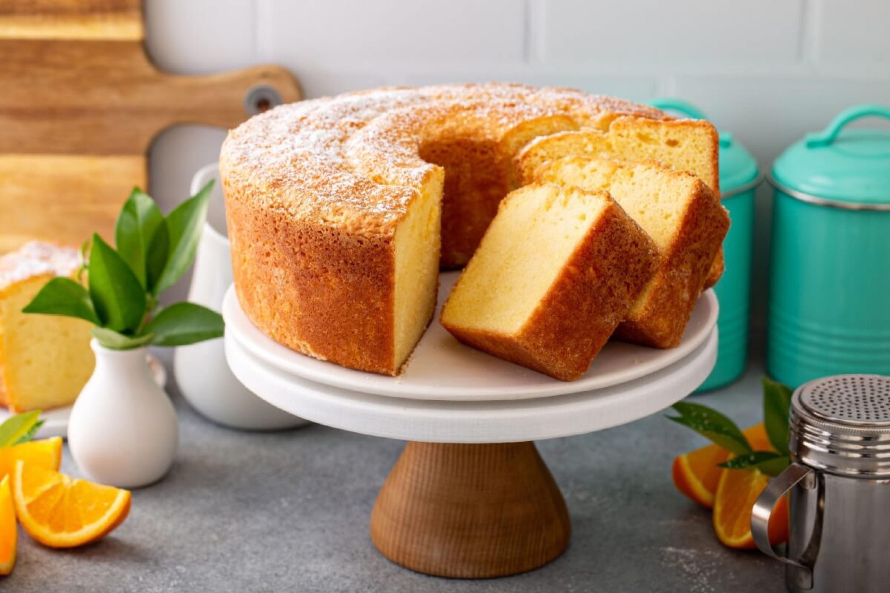 Bolo de liquidificador de laranja (Imagem: Elena Veselova | Shutterstock) - (crédito: EdiCase) Bolo de liquidificador de laranja (Imagem: Elena Veselova | Shutterstock) - (crédito: EdiCase)