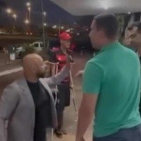 Vídeo da prisão de Lourenço (E) circulou rapidamente nas redes sociais -  (crédito: Reprodução)