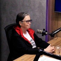 Presidente da Associação Preserva Serrinha, no Paranoá, Lúcia Mendes, no Podcast do Correio -  (crédito:  Benjamin Figueredo CB/DA Press. )