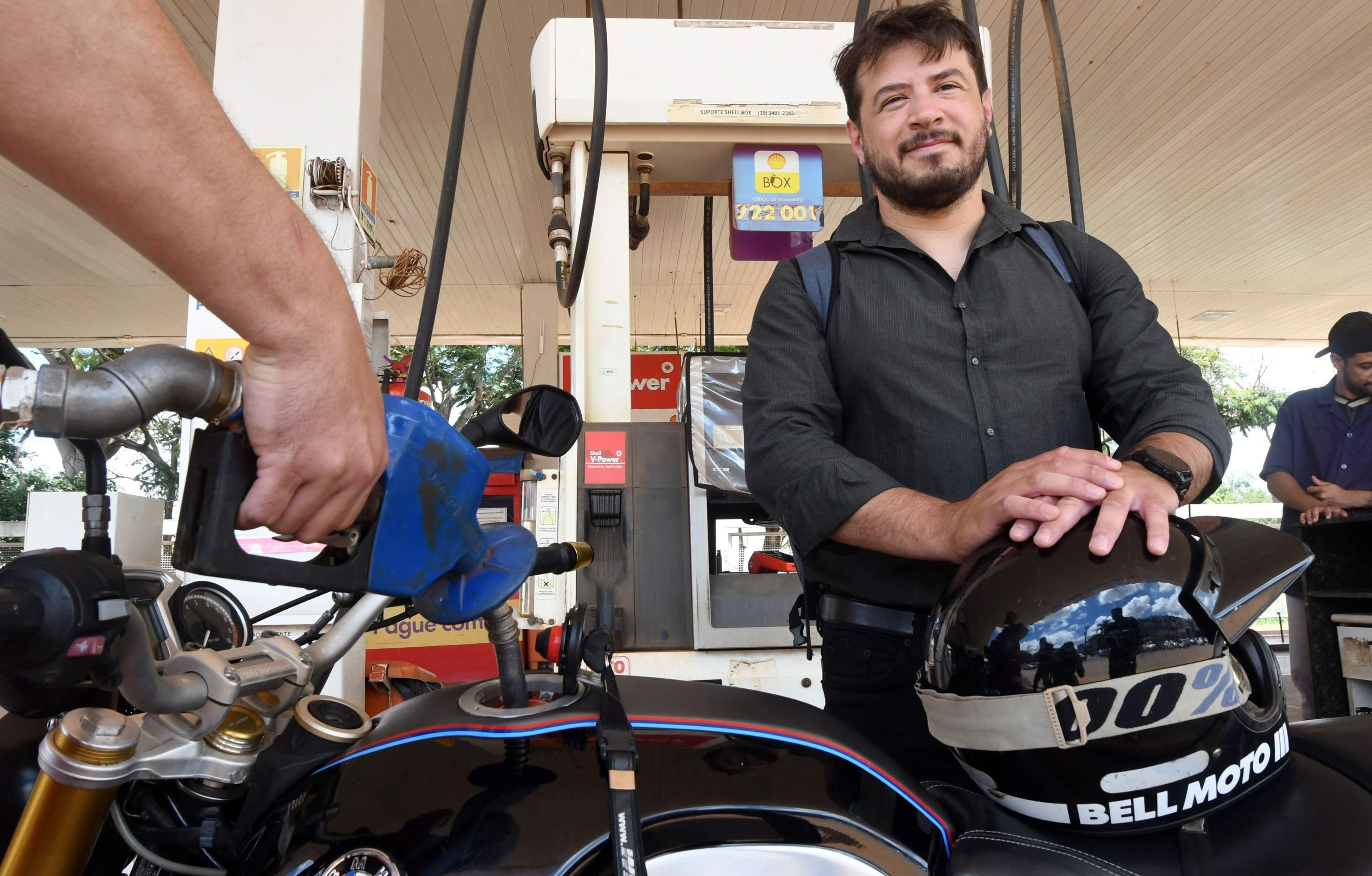 Brasilienses estão pagando mais caro pelo combustível