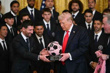 Lionel Messi e Donald Trump: encontro a 98 dias do início da Copa do Mundo nos EUA, Canadá e México -  (crédito:  ANDREW CABALLERO-REYNOLDS / AFP)