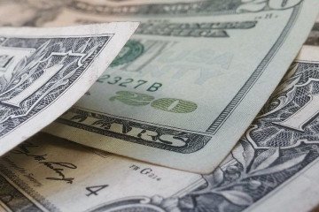 Dólar recua com petróleo forte e impasse EUA-Irã -  (crédito: Brett Hondow/Pixabay)