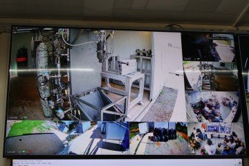 O teste do motor p&ocirc;de ser observado por meio de monitor, em sala de seguran&ccedil;a       -  (crédito:  Bruna Gaston CB/DA Press)