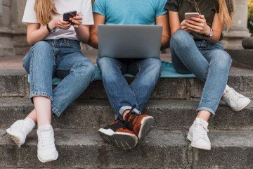 Dados indicam que vítimas de exploração ou abuso sexual facilitado pela tecnologia têm cinco vezes mais chances de se automutilar ou apresentar pensamentos suicidas, afetando tanto meninas quanto meninos. -  (crédito: Reprodução/Freepik)