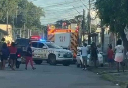 O PM teria chegado de moto e capacete e anunciado o falso assalto -  (crédito: QAP/Divulga&ccedil;&atilde;o) -O PM teria chegado de moto e capacete e anunciado o falso assalto -  (crédito: QAP/Divulga&ccedil;&atilde;o)