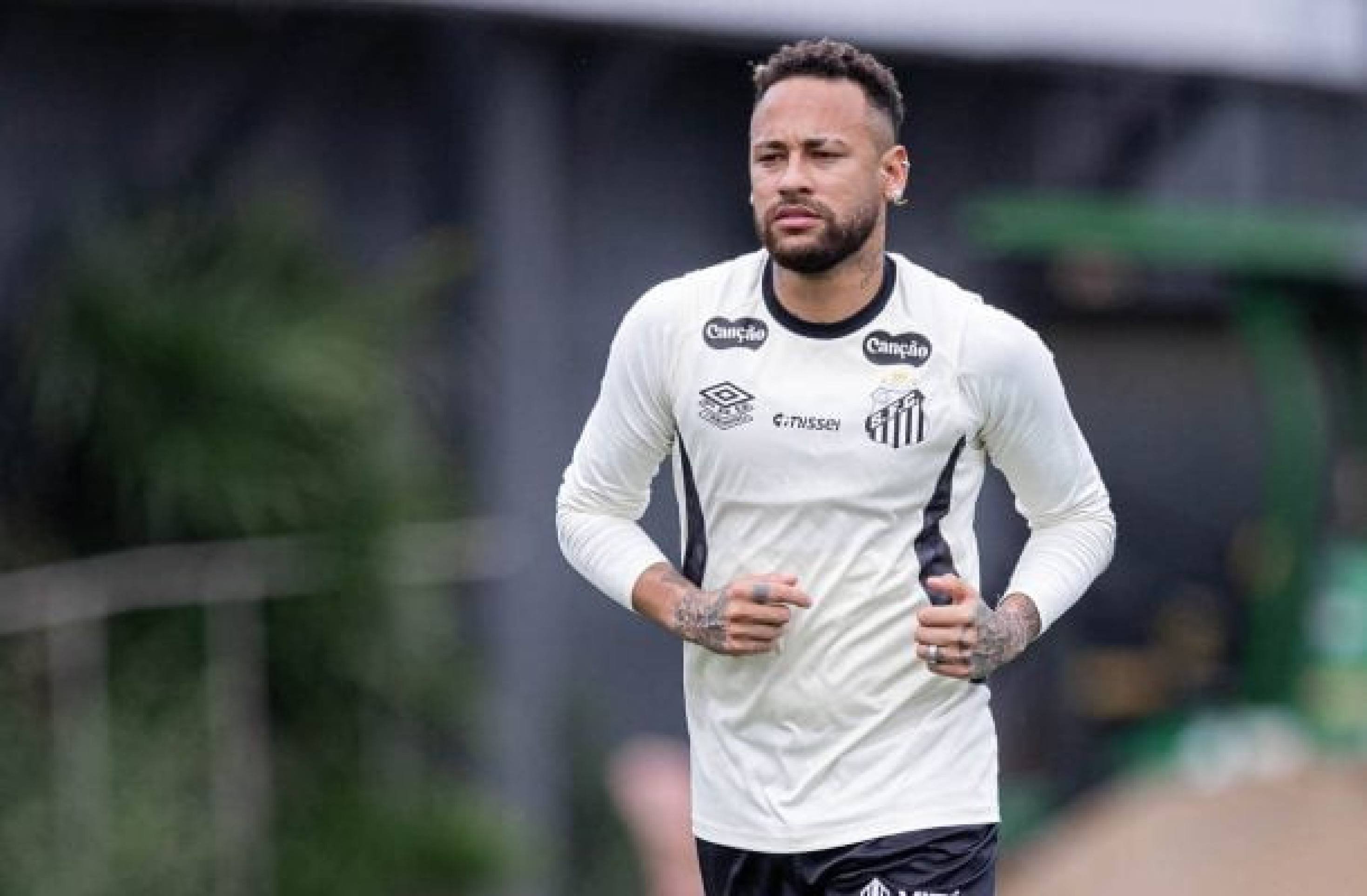 Neymar crítica diretoria do Santos por rescisão com João Basso -  (crédito: Foto: Raul Baretta / Santos FC.)