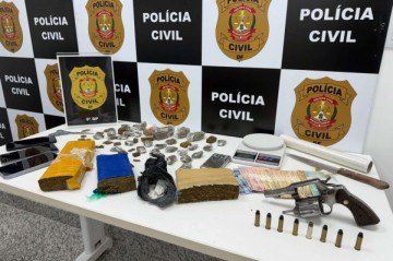 Policiais encontraram drogas escondidas dentro de micro-ondas e forno -  (crédito: Divulgação/PCDF)