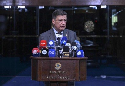 O presidente da Comissão Parlamentar Mista de Inquérito (CPMI) do INSS, senador Carlos Viana (Podemos-MG) -  (crédito:  Carlos Moura/Agência Senado) -O presidente da Comissão Parlamentar Mista de Inquérito (CPMI) do INSS, senador Carlos Viana (Podemos-MG) -  (crédito:  Carlos Moura/Agência Senado)