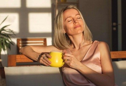 Os benefícios dos chás vão muito além do sabor e podem contribuir para a saúde do corpo e da mente  (Imagem: Gladskikh Tatiana | Shutterstock) -  (crédito: EdiCase) -Os benefícios dos chás vão muito além do sabor e podem contribuir para a saúde do corpo e da mente  (Imagem: Gladskikh Tatiana | Shutterstock) -  (crédito: EdiCase)