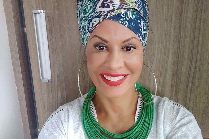 Professora Anita Canavarro está à frente do projeto Investiga menina, que incentiva
estudantes, sobretudo negras, a escolherem carreiras voltadas para a ciência -  (crédito: Arquivo Pessoal)