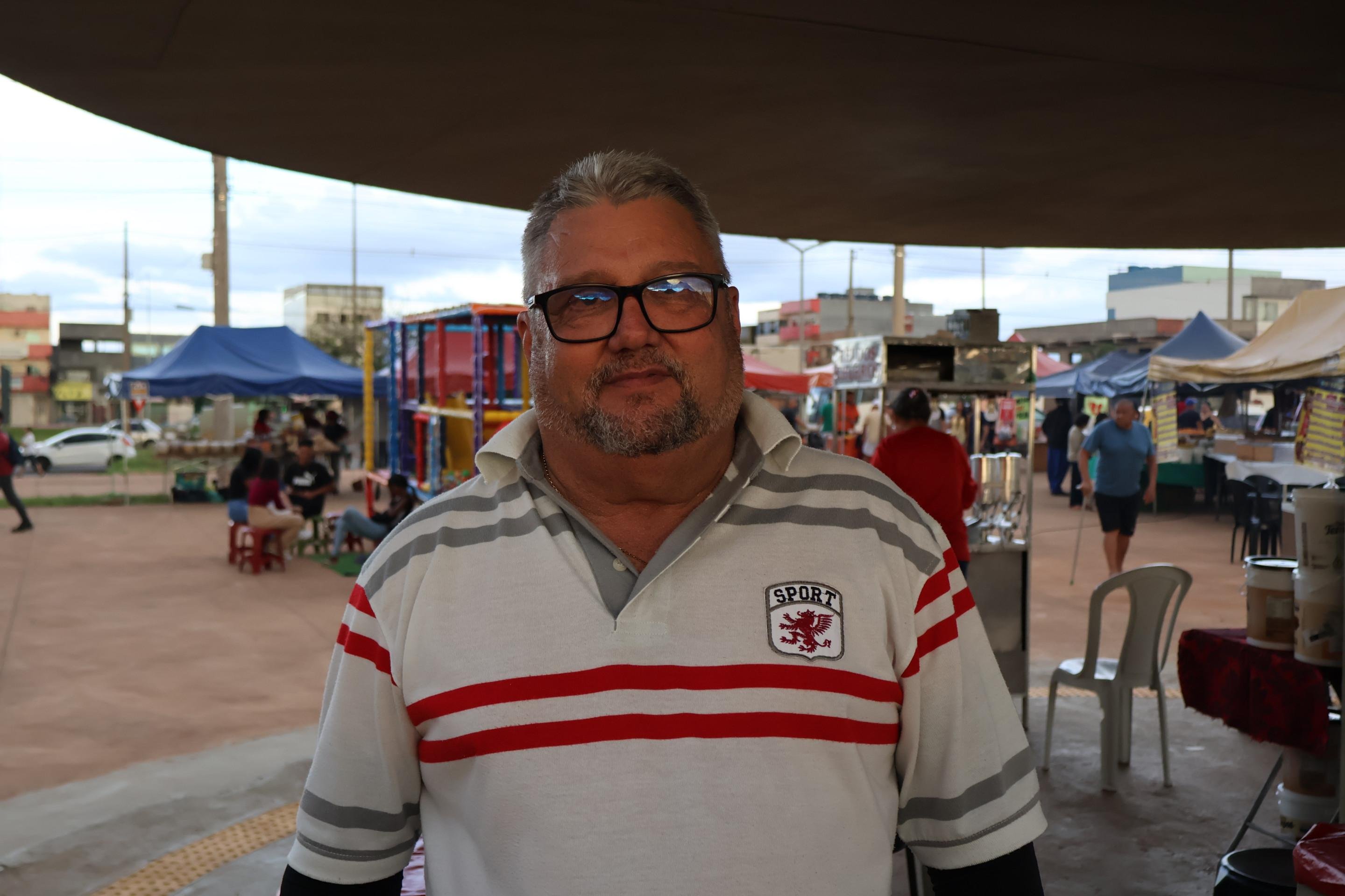  04/03/2026 Bruna Gaston CB/DA Press. Feira Livre do Riacho Fundo II. Jos&eacute; Pereira Neto, presidente da Feira das Estrelas       