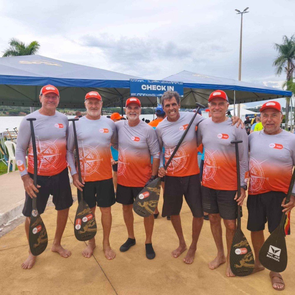 A equipe carioca Vaa Paraty compete em categorias de atletas mais novos para desafiar os limites