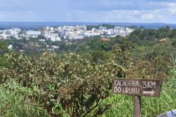  08/03/2026. Credito: Ed Alves/CB/DA Press. Cidades.  Manifestação na  Serrinha do Paranoá. -  (crédito:  Ed Alves/CB/DA Press)