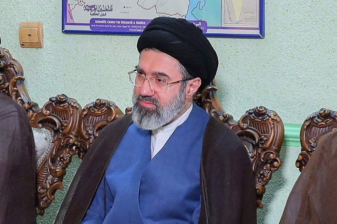Filho de Ali Khamenei é o novo líder supremo do Irã