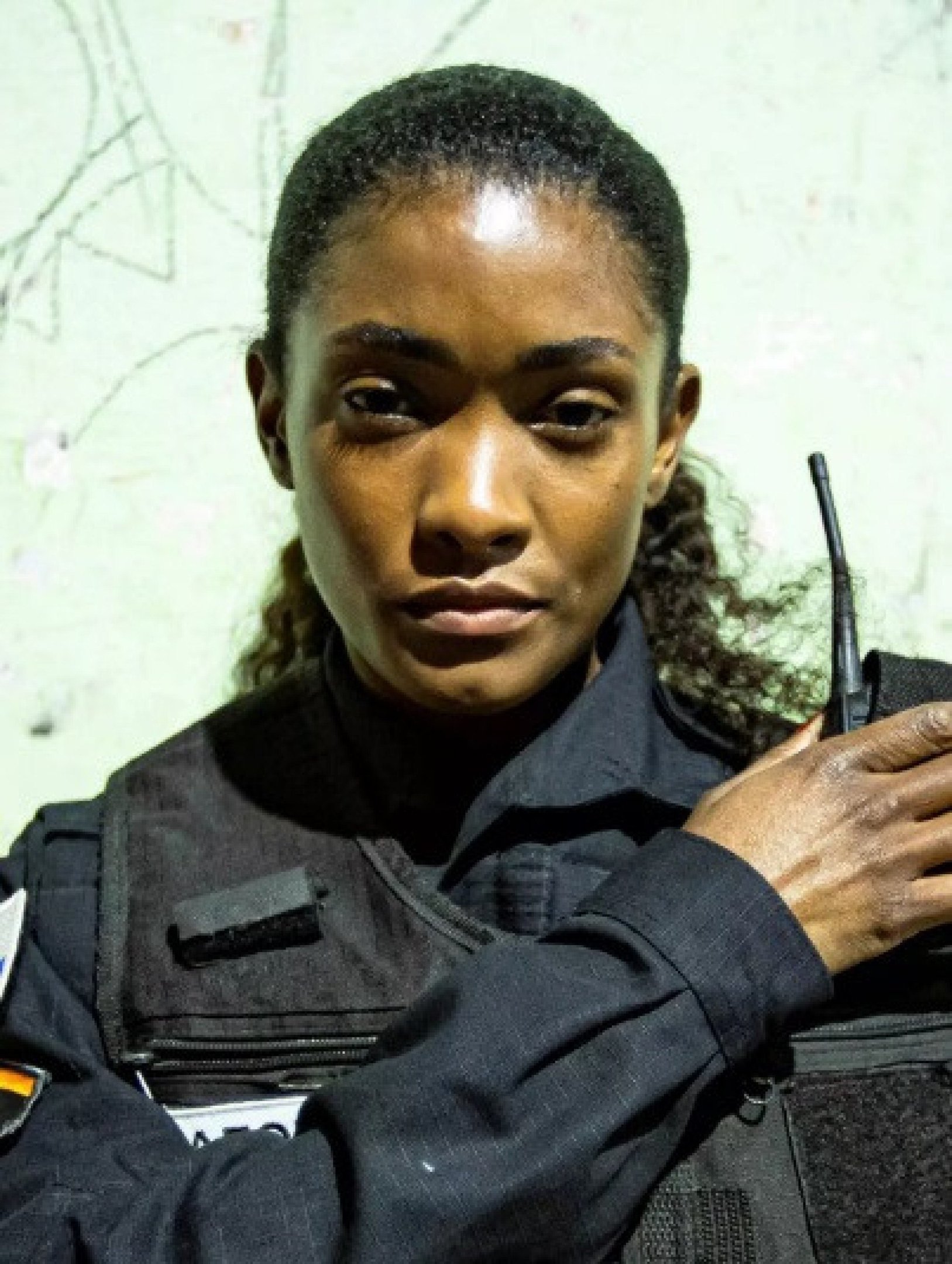 Como uma policial linha  dura em Arcanjo Renegado