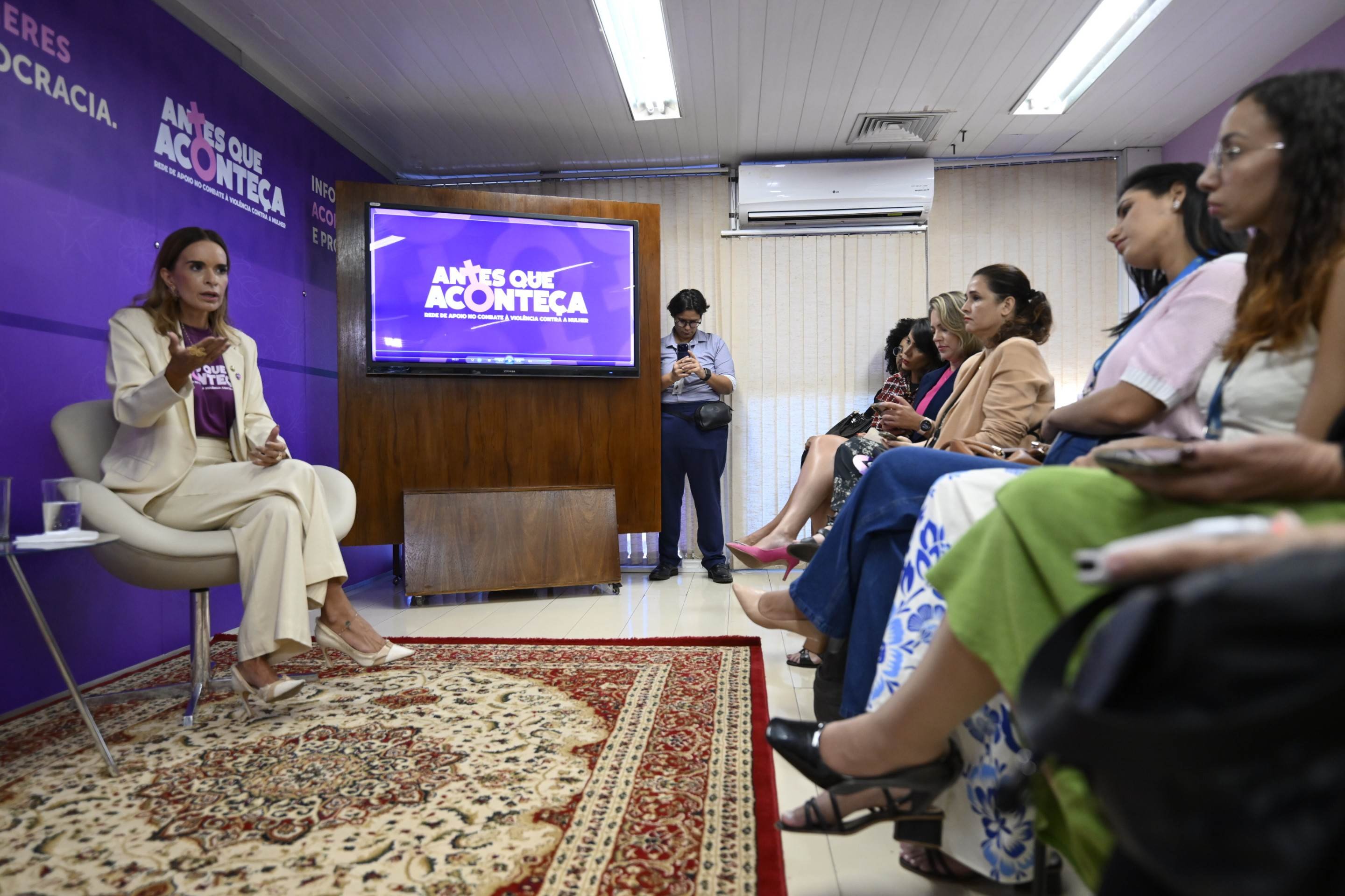 Sala Lil&aacute;s no Senado
