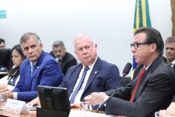 Ministro do Trabalho afirma que pretende fazer acordo com a Câmara para avançar debate sobre redução da jornada de trabalho.
 -  (crédito: Kayo Magalhães / Câmara dos Deputados)