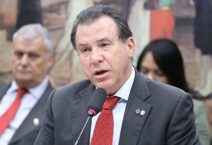 Luiz Marinho compareceu na CCJ da Câmara para o início dos debates sobre a redução da jornada 6x1. -  (crédito: Kayo Magalhães / Câmara dos Deputados) -Luiz Marinho compareceu na CCJ da Câmara para o início dos debates sobre a redução da jornada 6x1. -  (crédito: Kayo Magalhães / Câmara dos Deputados)