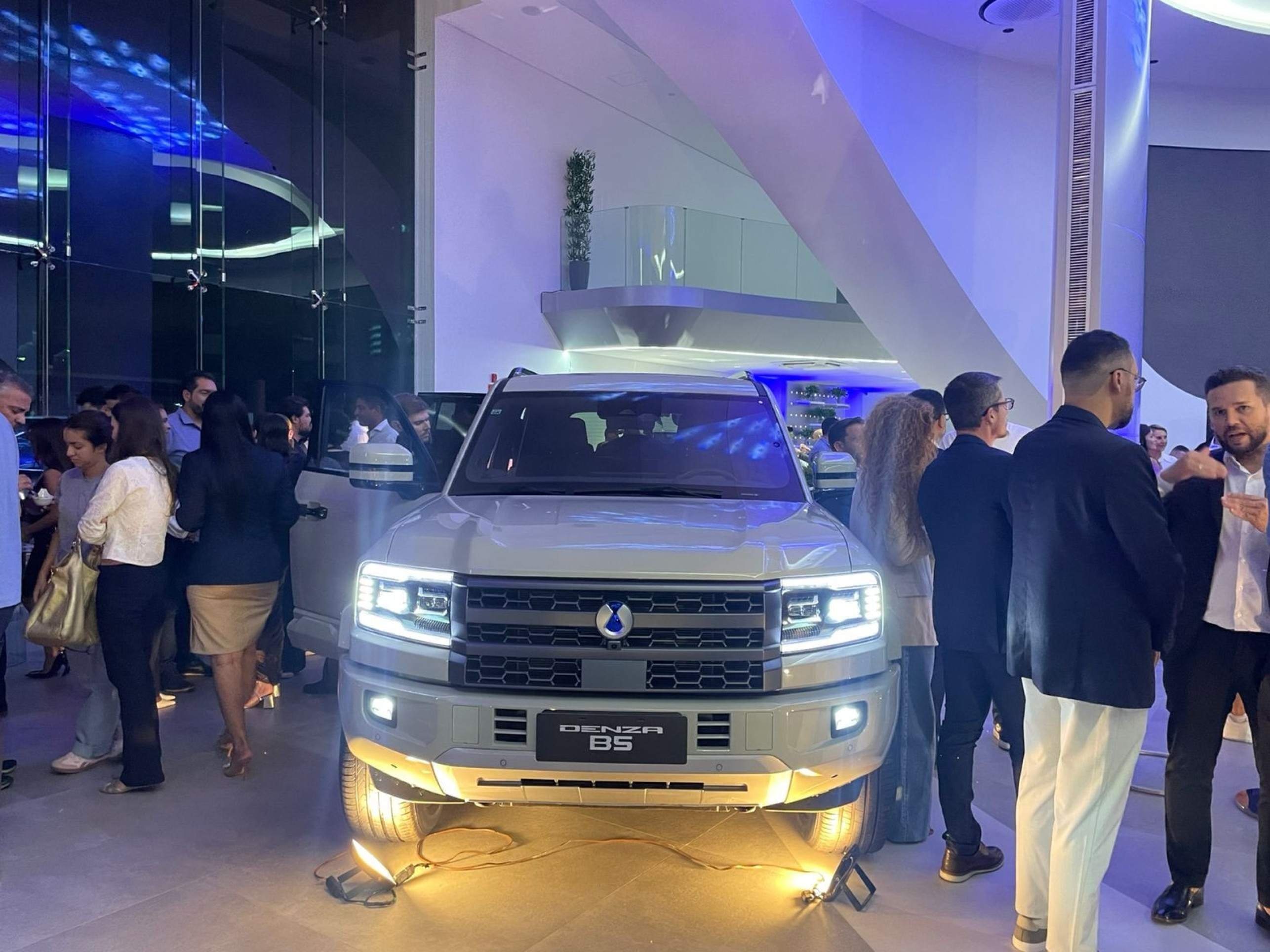 Denza B5, uma das apostas da marca para o mercado de luxo em Bras&iacute;lia