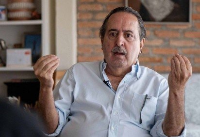 Lula e Leonel Brizola, no segundo turno das eleições de 1989 -  (crédito: Claudia Ferreira/Getty Images) -Lula e Leonel Brizola, no segundo turno das eleições de 1989 -  (crédito: Claudia Ferreira/Getty Images)