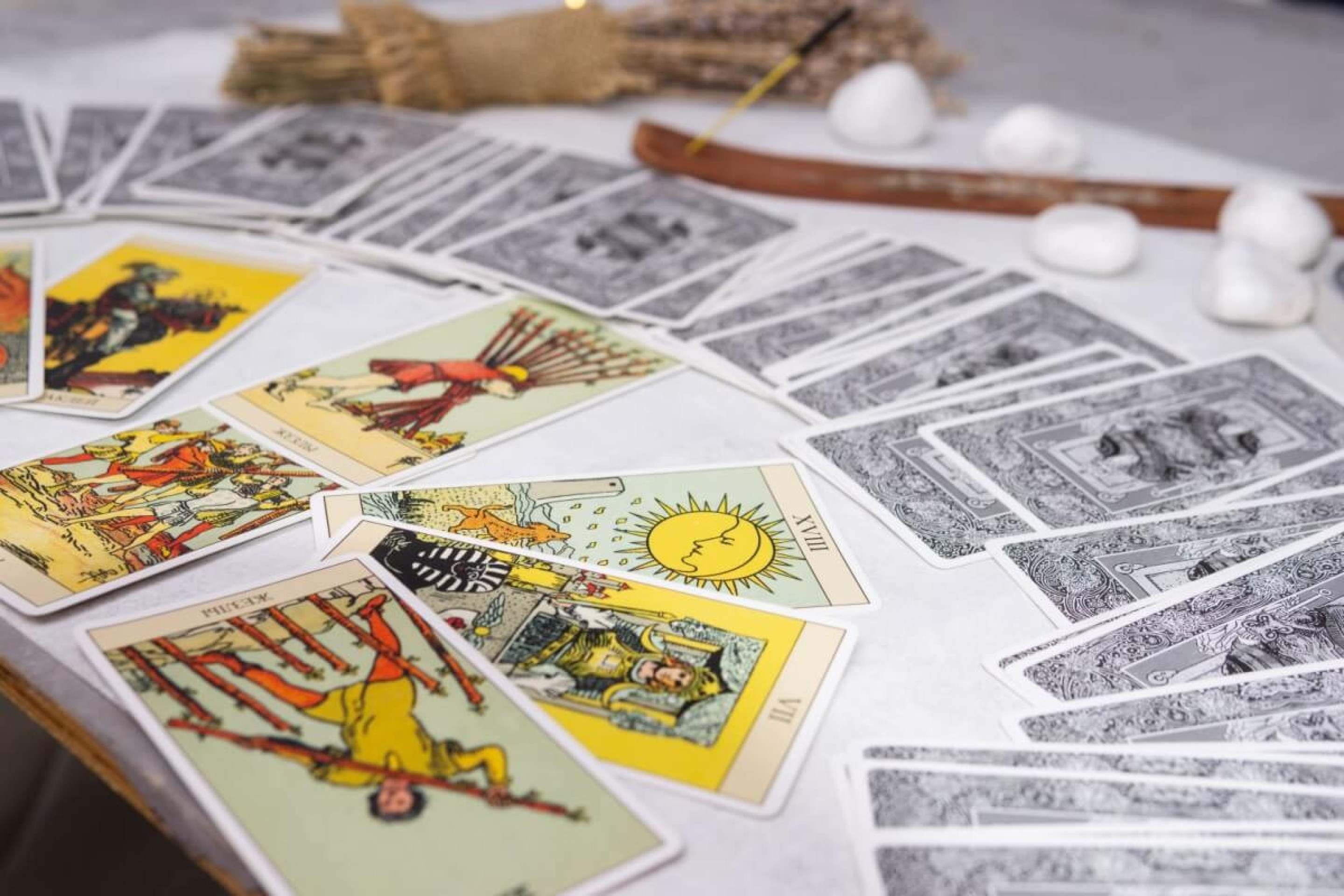 As cartas indicam conquistas materiais, oportunidades e avanços pessoais nesta quarta-feira (Imagem: Anna Markina | Shutterstock) - (crédito: EdiCase) As cartas indicam conquistas materiais, oportunidades e avanços pessoais nesta quarta-feira (Imagem: Anna Markina | Shutterstock) - (crédito: EdiCase)