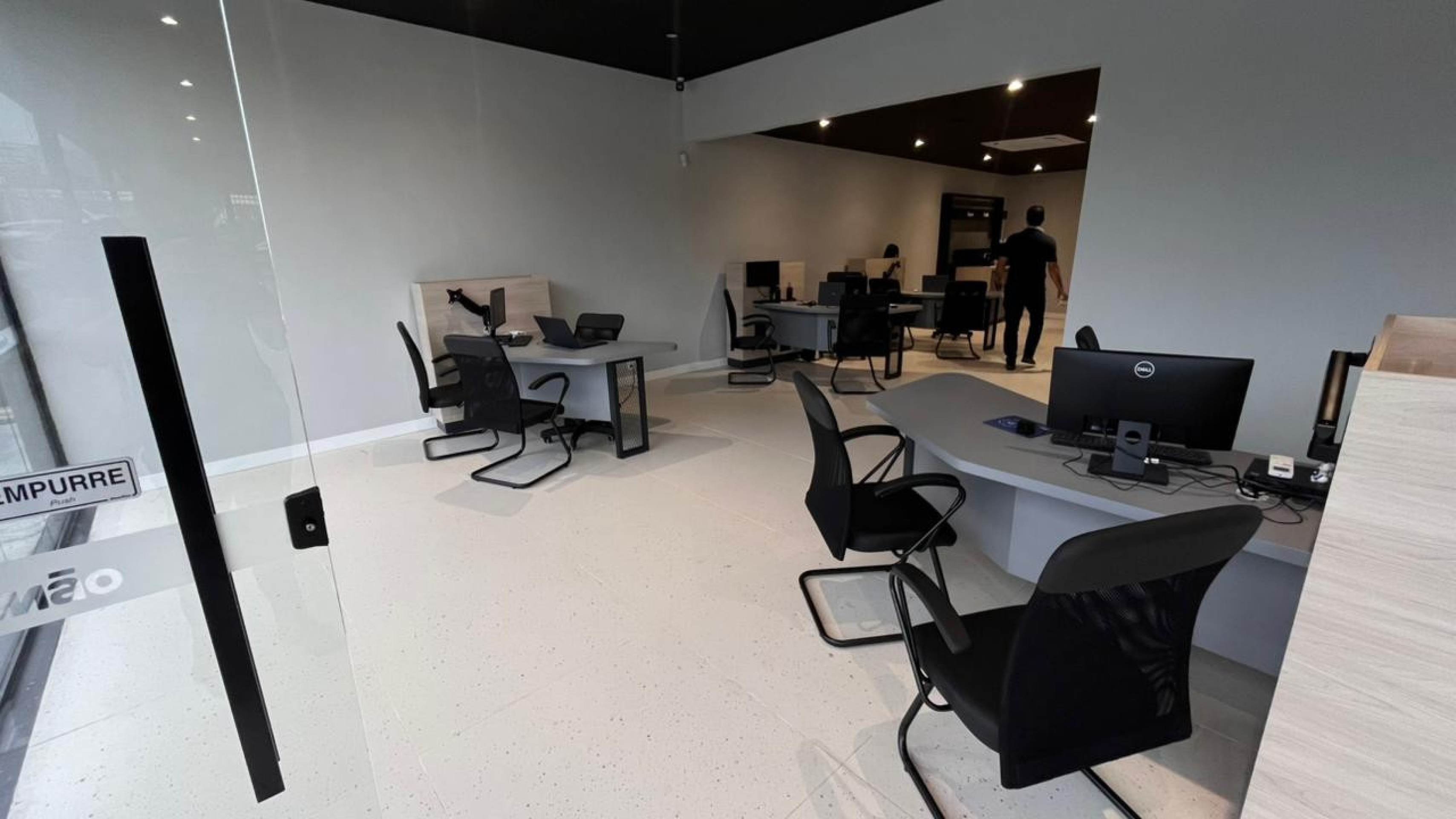 Primeira M&atilde;o Outlet, unidade de Ceil&acirc;ndia