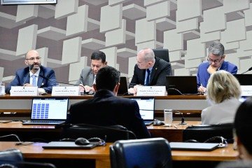 CPI do Crime Organizado (CPICRIME) realiza oitiva do fundador e ex-presidente do Conselho de Administração da Reag Investimentos
     -  (crédito: Geraldo Magela/Agência Senado)