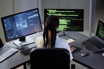 A inteligência artificial já impacta margem, produtividade e estratégia, mas transformar tecnologia em vantagem competitiva depende de decisão e governança -  (crédito: eventyFour)