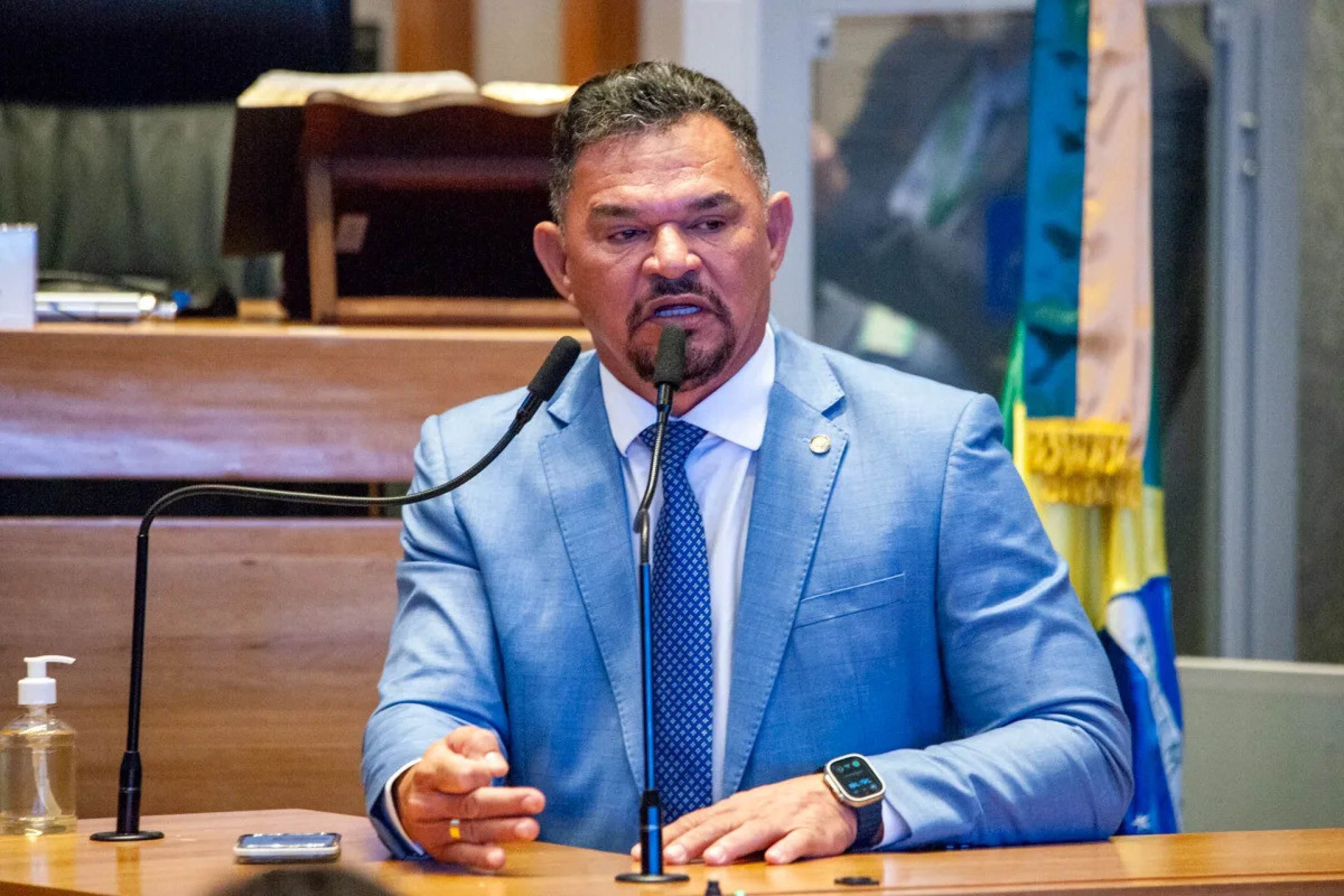  Deputado Hermeto ( MDB ) nega irregularidades e disse n&atilde;o ter participa&ccedil;&atilde;o em contratos da Educa&ccedil;&atilde;o 