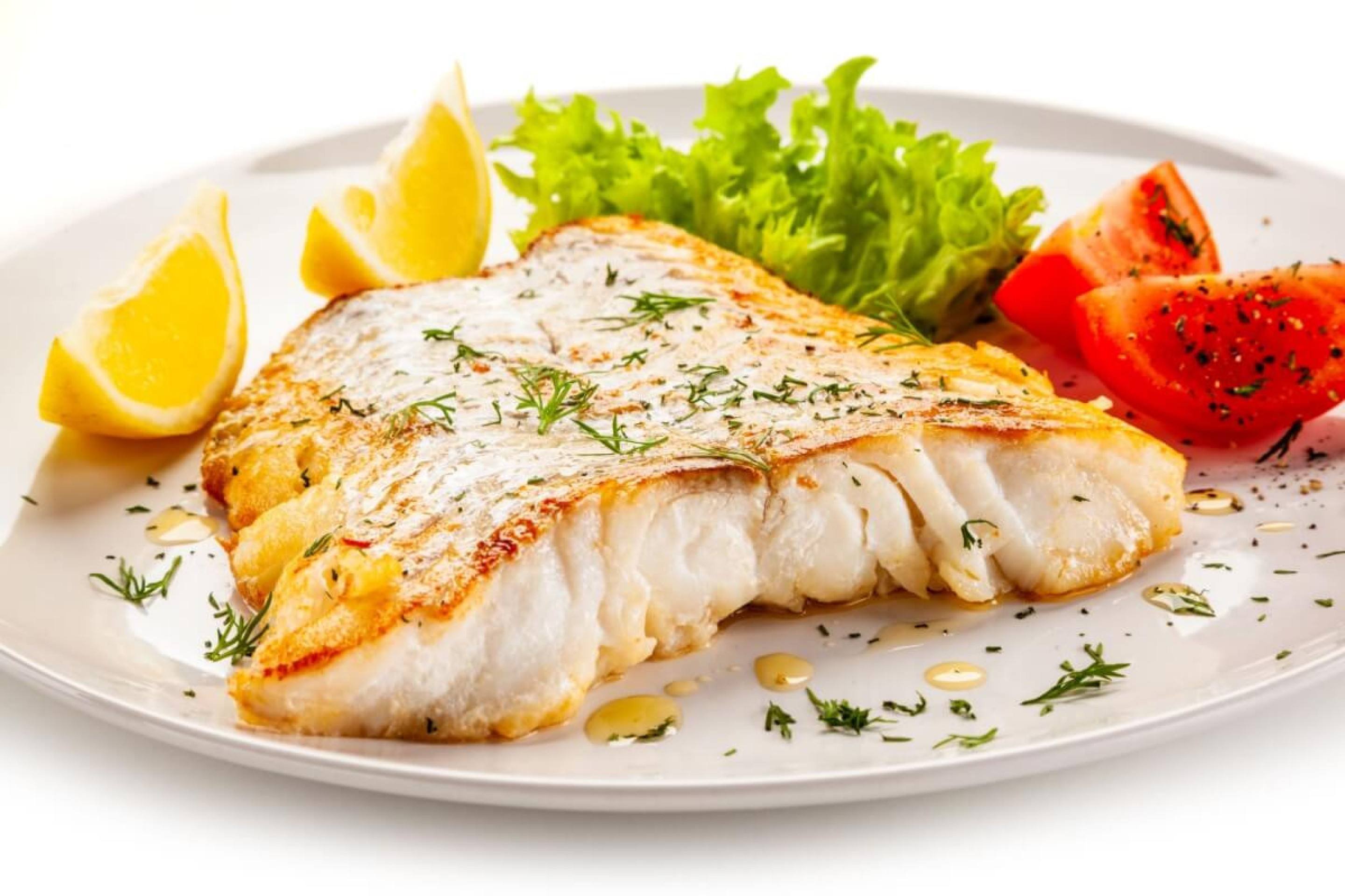 Pescada branca grelhada (Imagem: Jacek Chabraszewski | Shutterstock) - (crédito: EdiCase) Pescada branca grelhada (Imagem: Jacek Chabraszewski | Shutterstock) - (crédito: EdiCase)