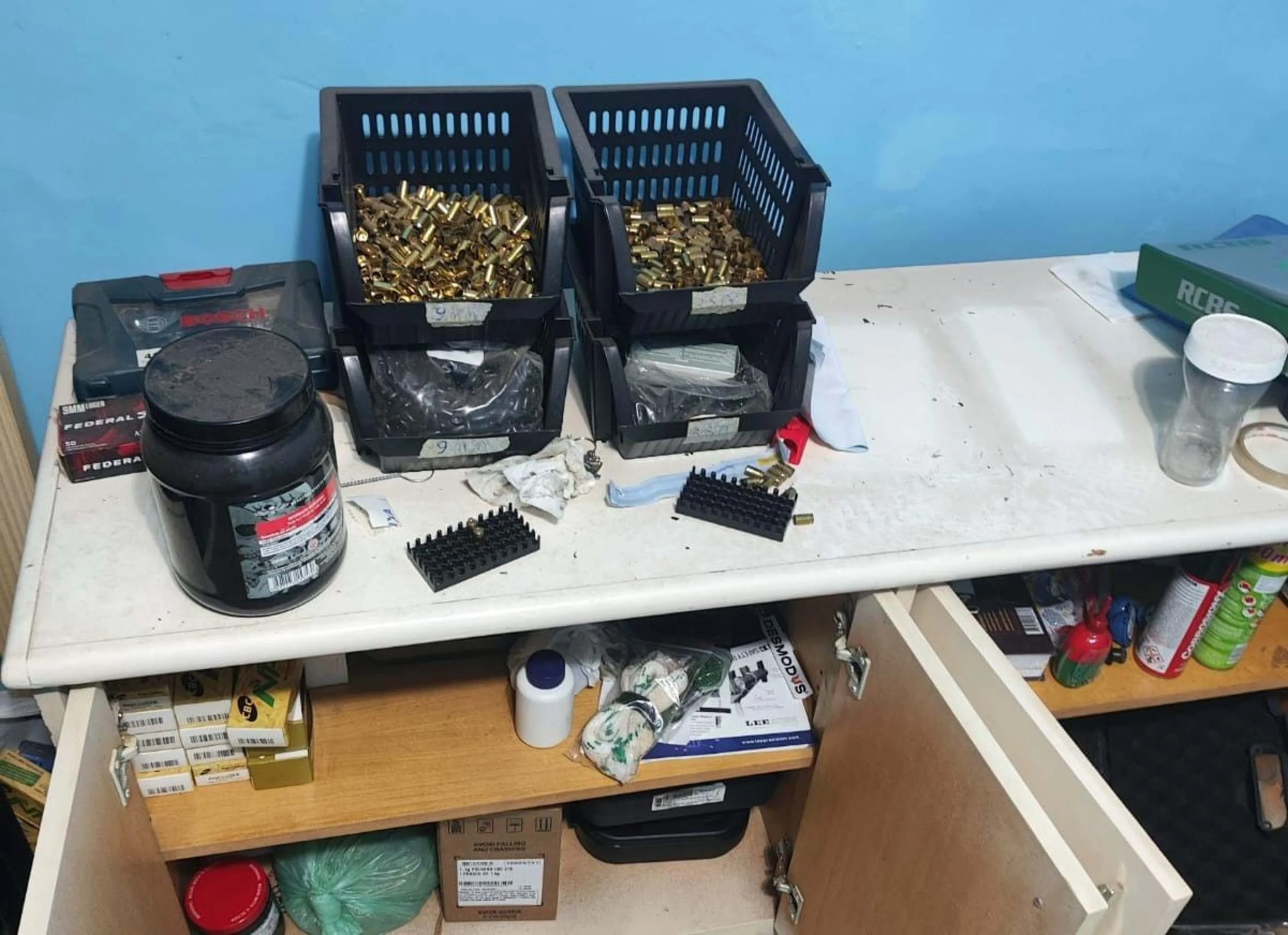 Muni&ccedil;&otilde;es guardadas em casa