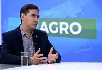 Secret&aacute;rio de Agricultura do DF, Rafael Bueno, &eacute; o entrevistado do CB.Agro desta sexta-feira (13/3). Na bancada: Sibele Negromonte e Roberto Fonseca -  (crédito:  Carlos Vieira/CB/D.A press) -Secret&aacute;rio de Agricultura do DF, Rafael Bueno, &eacute; o entrevistado do CB.Agro desta sexta-feira (13/3). Na bancada: Sibele Negromonte e Roberto Fonseca -  (crédito:  Carlos Vieira/CB/D.A press)