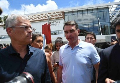 Flávio diz que Bolsonaro teve piora no quadro pulmonar
 -  (crédito: Foto: Marcelo Ferreira/CB/D.A Press) -Flávio diz que Bolsonaro teve piora no quadro pulmonar
 -  (crédito: Foto: Marcelo Ferreira/CB/D.A Press)