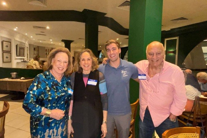 Fora de Casa: iniciativa estimula convivência social entre idosos