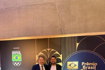 Marco La Porta (E) e o filho, o técnico Vinicius -  (crédito: Arquivo pessoal) -Marco La Porta (E) e o filho, o técnico Vinicius -  (crédito: Arquivo pessoal)