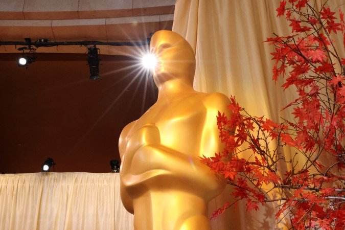 An Oscar statue is seen ahead of the 98th Annual Academy Awards at the Dolby Theatre in Hollywood, California, on March 14, 2026. (Photo by ANGELA WEISS / AFP)
- (crédito: AFP) An Oscar statue is seen ahead of the 98th Annual Academy Awards at the Dolby Theatre in Hollywood, California, on March 14, 2026. (Photo by ANGELA WEISS / AFP)
- (crédito: AFP)