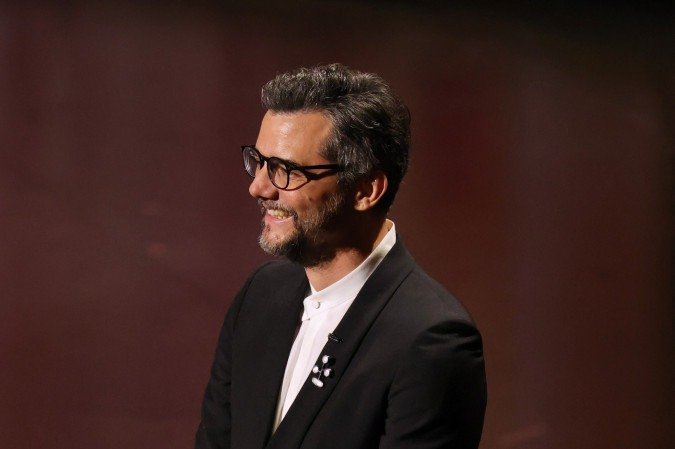 Wagner Moura discursa no palco durante a 98ª edição do Oscar no Dolby Theatre em 15 de março de 2026, em Hollywood, Califórnia      