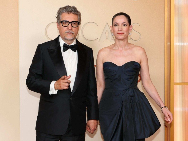 Kleber Mendonca Filho e Emilie Lesclaux  -  (crédito:  AFP)