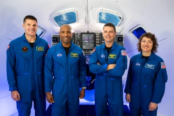 A tripulação da Artemis II é formada por quatro astronautas: Reid Wiseman (comandante, EUA), Victor Glover (piloto, EUA), Christina Hammock Koch (especialista de missão, EUA) e Jeremy Hansen (especialista de missão, Canadá). -  (crédito: NASA/Divulgação)