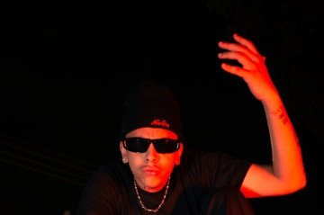 Recentemente, o artista de 25 anos chegou a marca de 100 mil seguidores no Instagram -  (crédito: Victor Moura (divulgação))