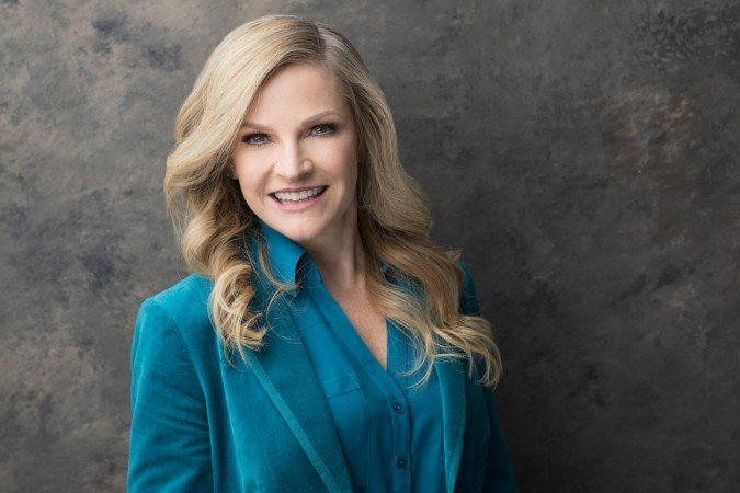 Kirsten Fontenrose, especialista em Oriente M&eacute;dio pelo instituto Atlantic Council e ex-diretora para o Golfo P&eacute;rsico do Conselho de Seguran&ccedil;a Nacional da Casa Branca durante o primeiro governo Trump 