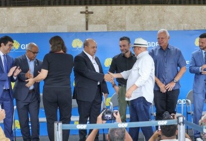 Cerimônia comemorou a entrega de mais 200 regularizações -  (crédito:  LUCIO BERNARDO JR) -Cerimônia comemorou a entrega de mais 200 regularizações -  (crédito:  LUCIO BERNARDO JR)